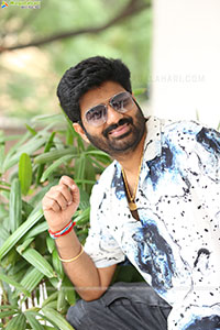 Vijay Kanakamedala at Bhairavam Interview, HD Gallery