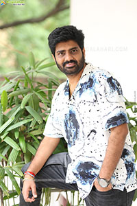 Vijay Kanakamedala at Bhairavam Interview, HD Gallery