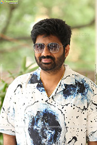 Vijay Kanakamedala at Bhairavam Interview, HD Gallery
