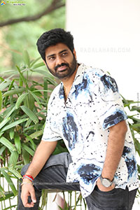Vijay Kanakamedala at Bhairavam Interview, HD Gallery