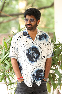 Vijay Kanakamedala at Bhairavam Interview, HD Gallery