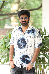 Vijay Kanakamedala at Bhairavam Interview, HD Gallery