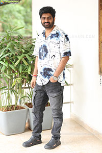 Vijay Kanakamedala at Bhairavam Interview, HD Gallery