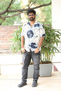 Vijay Kanakamedala at Bhairavam Interview, HD Gallery
