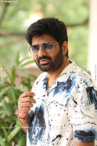 Vijay Kanakamedala at Bhairavam Interview, HD Gallery