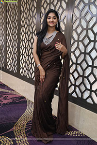 Gayathri Kothapalli stills in Traditional Saree