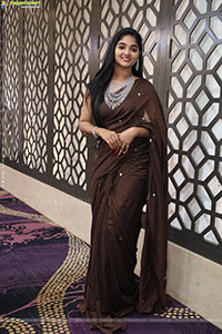 Gayathri Kothapalli stills in Traditional Saree