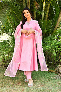Hasini Sudheer at Purushaha Movie Press Meet, HD Gallery