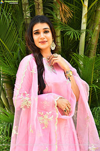 Hasini Sudheer at Purushaha Movie Press Meet, HD Gallery