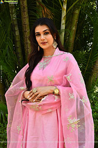 Hasini Sudheer at Purushaha Movie Press Meet, HD Gallery