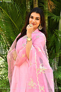 Hasini Sudheer at Purushaha Movie Press Meet, HD Gallery