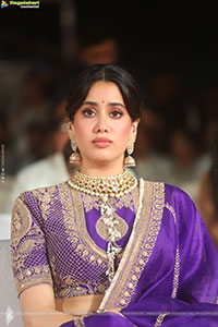 Janhvi Kapoor at Peddi Ki Aawaz Grand Event, HD Gallery 