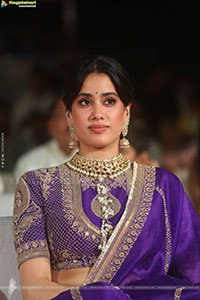 Janhvi Kapoor at Peddi Ki Aawaz Grand Event, HD Gallery 