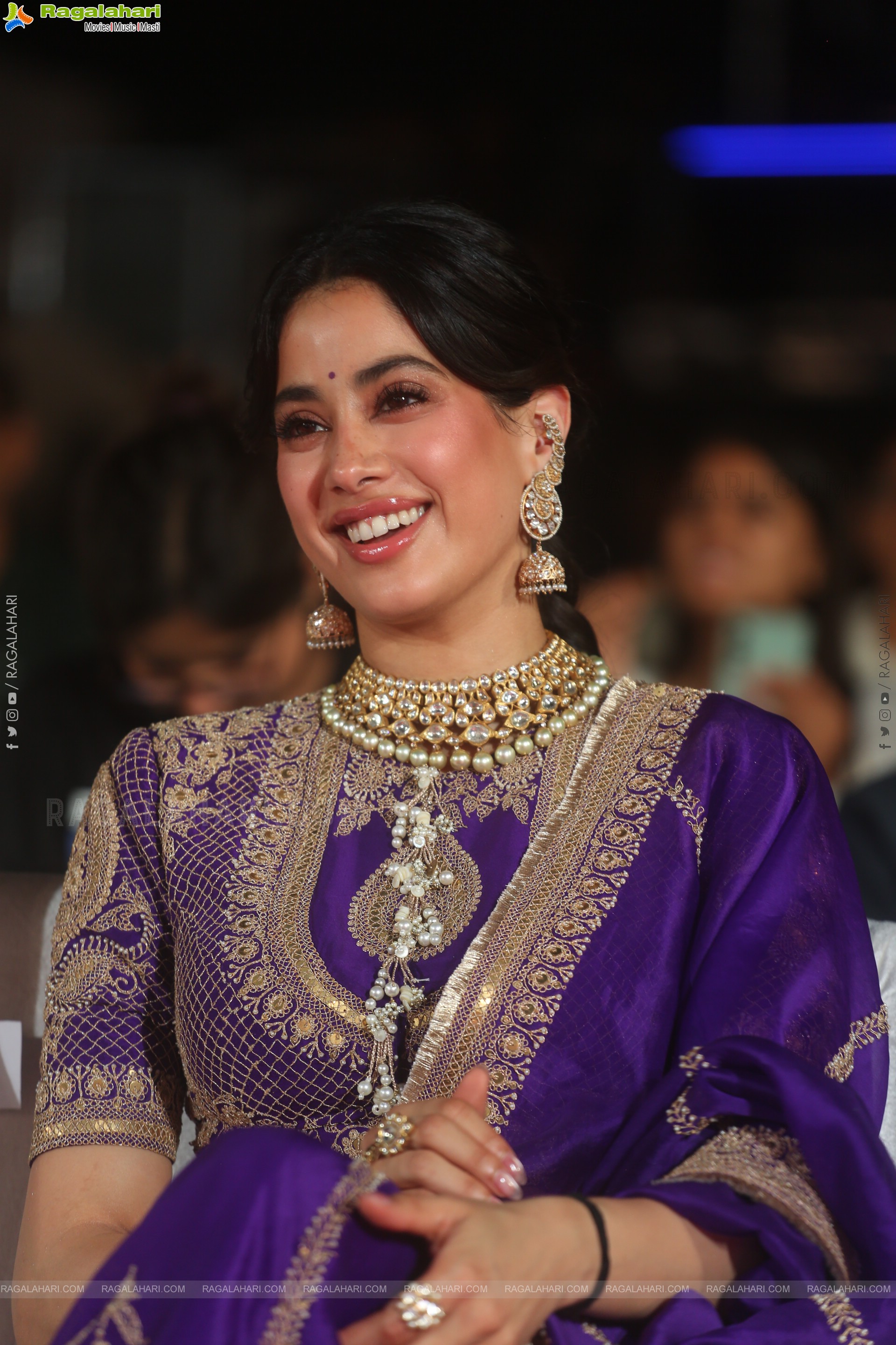 Janhvi Kapoor at Peddi Ki Aawaz Grand Event, HD Gallery