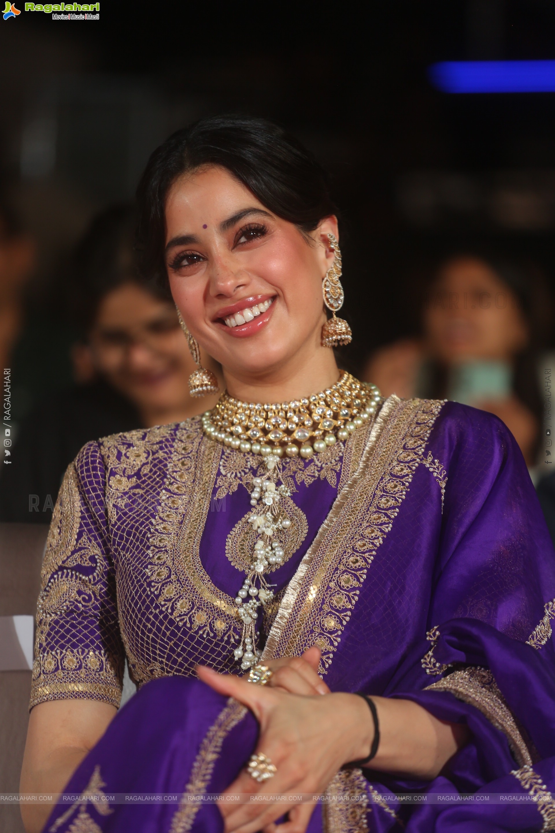 Janhvi Kapoor at Peddi Ki Aawaz Grand Event, HD Gallery