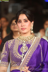 Janhvi Kapoor at Peddi Ki Aawaz Grand Event, HD Gallery 
