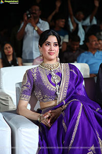Janhvi Kapoor at Peddi Ki Aawaz Grand Event, HD Gallery 