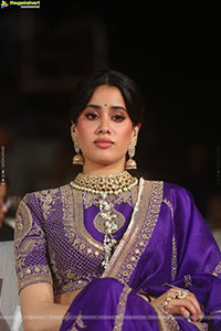 Janhvi Kapoor at Peddi Ki Aawaz Grand Event, HD Gallery 