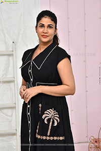 Lavanya Tripathi at Sathi Leelavathi Interview, HD Gallery 