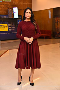 Lavanya Tripathi at Sathi Leelavathi Trailer Launch Event