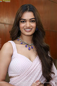 Pragnya Ayyagari stills in Pink Saree, HD Gallery