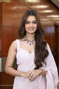 Pragnya Ayyagari stills in Pink Saree, HD Gallery