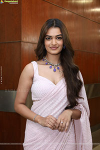 Pragnya Ayyagari stills in Pink Saree, HD Gallery