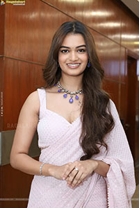 Pragnya Ayyagari stills in Pink Saree, HD Gallery