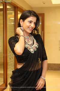 Pratiksha Mishra Poses with Designer Jewellery