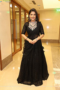 Pratiksha Mishra Poses with Designer Jewellery