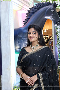 Siri Papa stills in Black Saree, HD Gallery