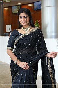 Siri Papa stills in Black Saree, HD Gallery