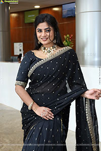 Siri Papa stills in Black Saree, HD Gallery