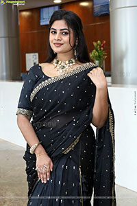 Siri Papa stills in Black Saree, HD Gallery