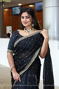 Siri Papa stills in Black Saree, HD Gallery