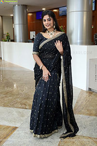Siri Papa stills in Black Saree, HD Gallery