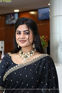 Siri Papa stills in Black Saree, HD Gallery
