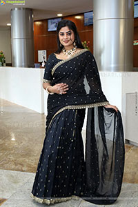 Siri Papa stills in Black Saree, HD Gallery