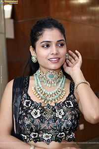 Soni Verma at Hi Life Exhibition Grand Launch Event