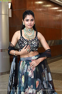 Soni Verma at Hi Life Exhibition Grand Launch Event