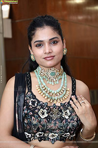 Soni Verma at Hi Life Exhibition Grand Launch Event