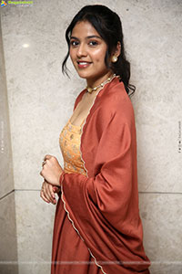 Heroine Tejaswi Rao at Purushaha Movie Pre Release Event, HD Gallery