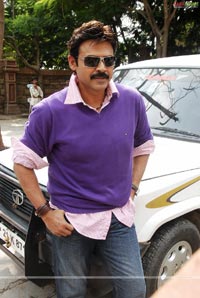 Venkatesh at Namo Venkatesa Press Meet