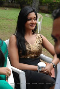 Vimala Raman at Nagavalli Logo Launch