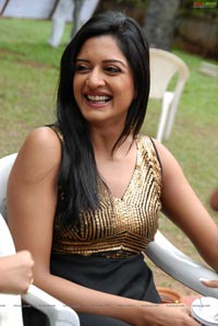 Vimala Raman at Nagavalli Logo Launch