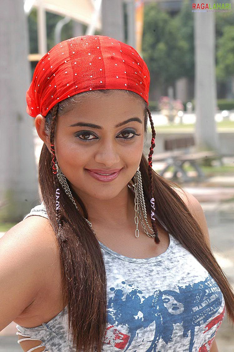 Priyamani in Kshetram Movie - Photo Gallery