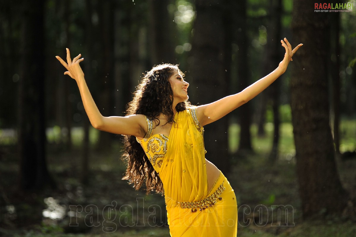 Taapsee (Hi-Res)