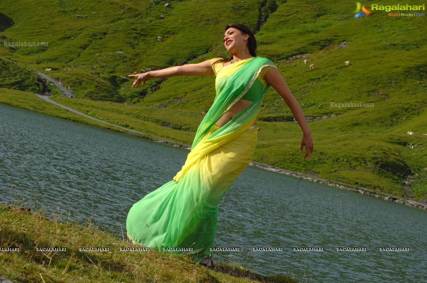 Kajal Aggarwal in Thuppakki,Photo