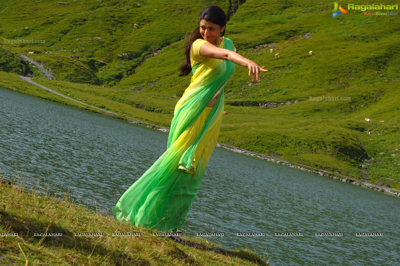 Kajal Aggarwal in Thuppakki,Photo