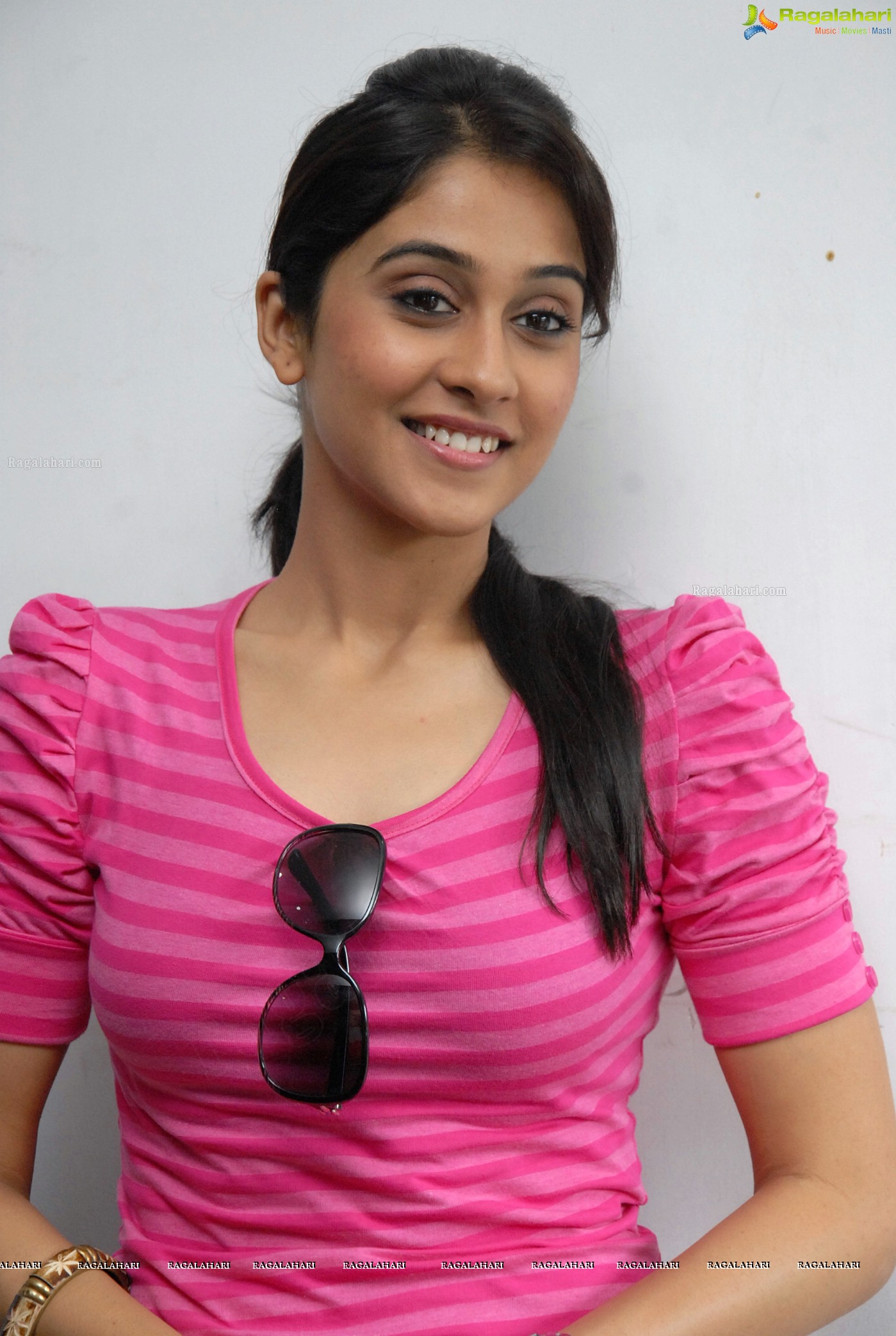 Regina Cassandra (Posters)